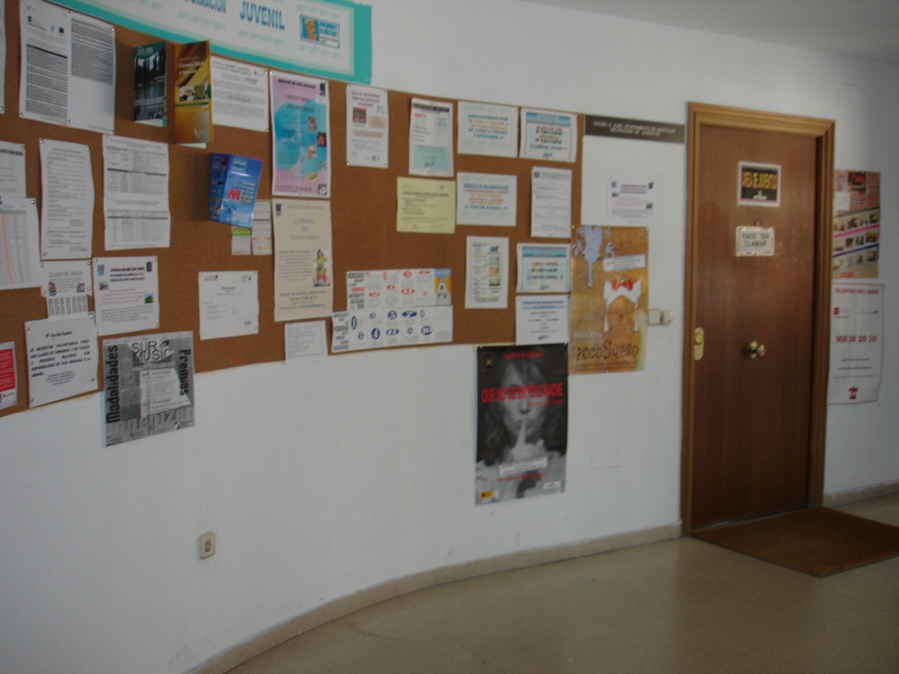 Tablones informativos del Punto de Información Juvenil